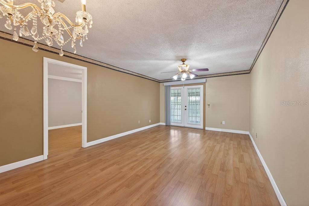 3803 N OAK DR #B32, TAMPA, FL, 33611