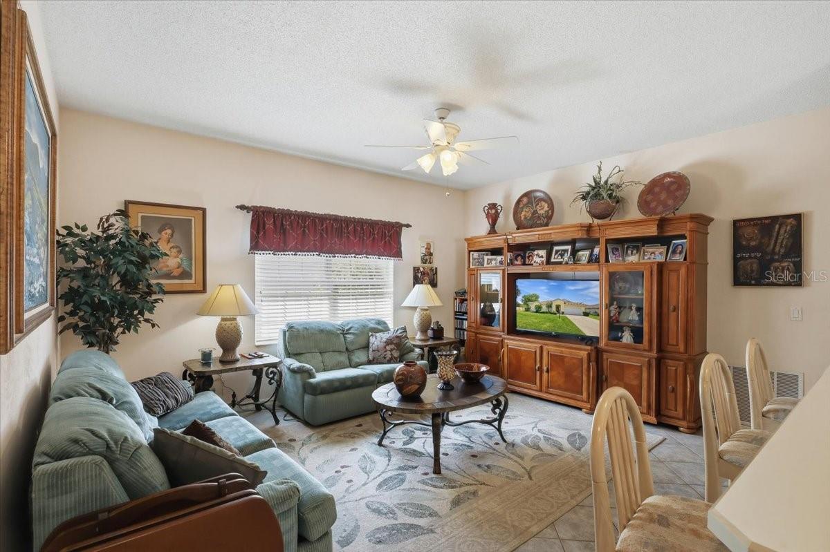 2 CARLSON LN, PALM COAST, FL, 32137