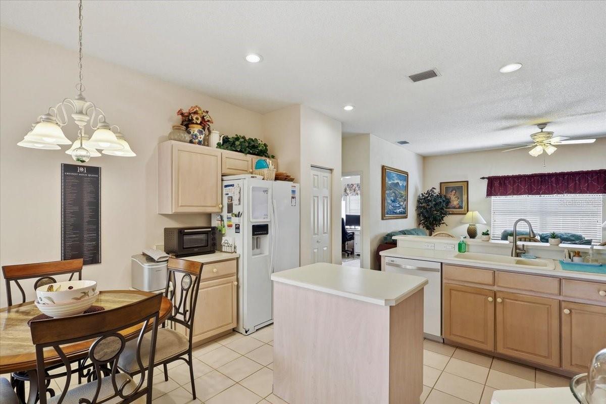 2 CARLSON LN, PALM COAST, FL, 32137