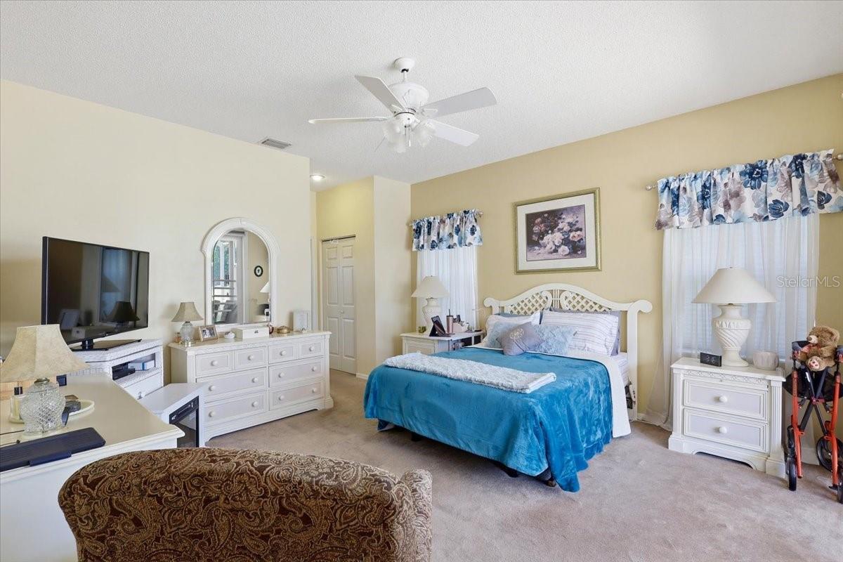 2 CARLSON LN, PALM COAST, FL, 32137