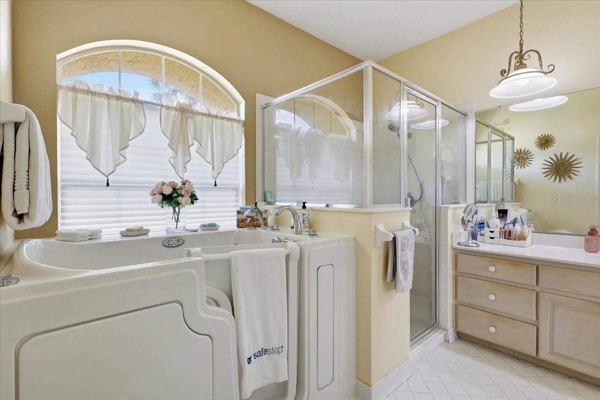 2 CARLSON LN, PALM COAST, FL, 32137
