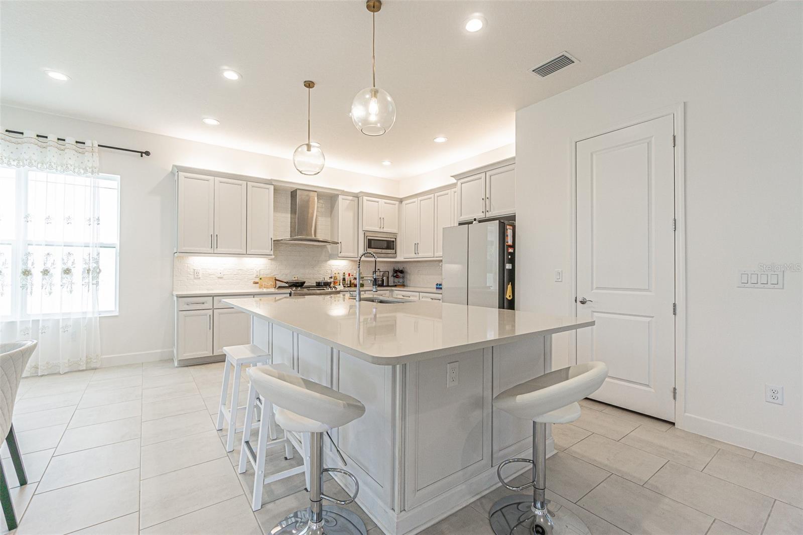 32353 ROSEWOOD MEADOW LN, WESLEY CHAPEL, FL, 33543
