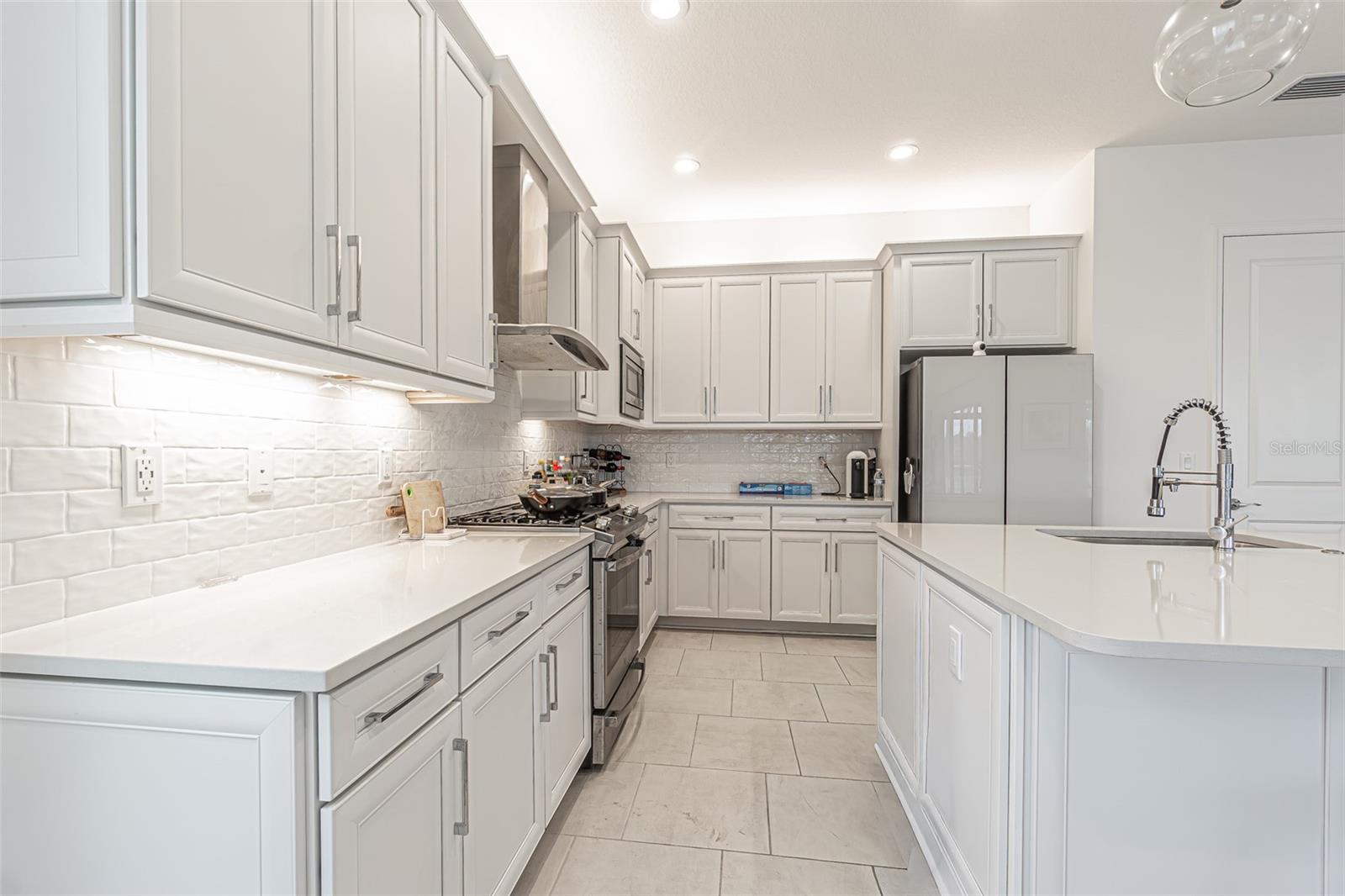 32353 ROSEWOOD MEADOW LN, WESLEY CHAPEL, FL, 33543