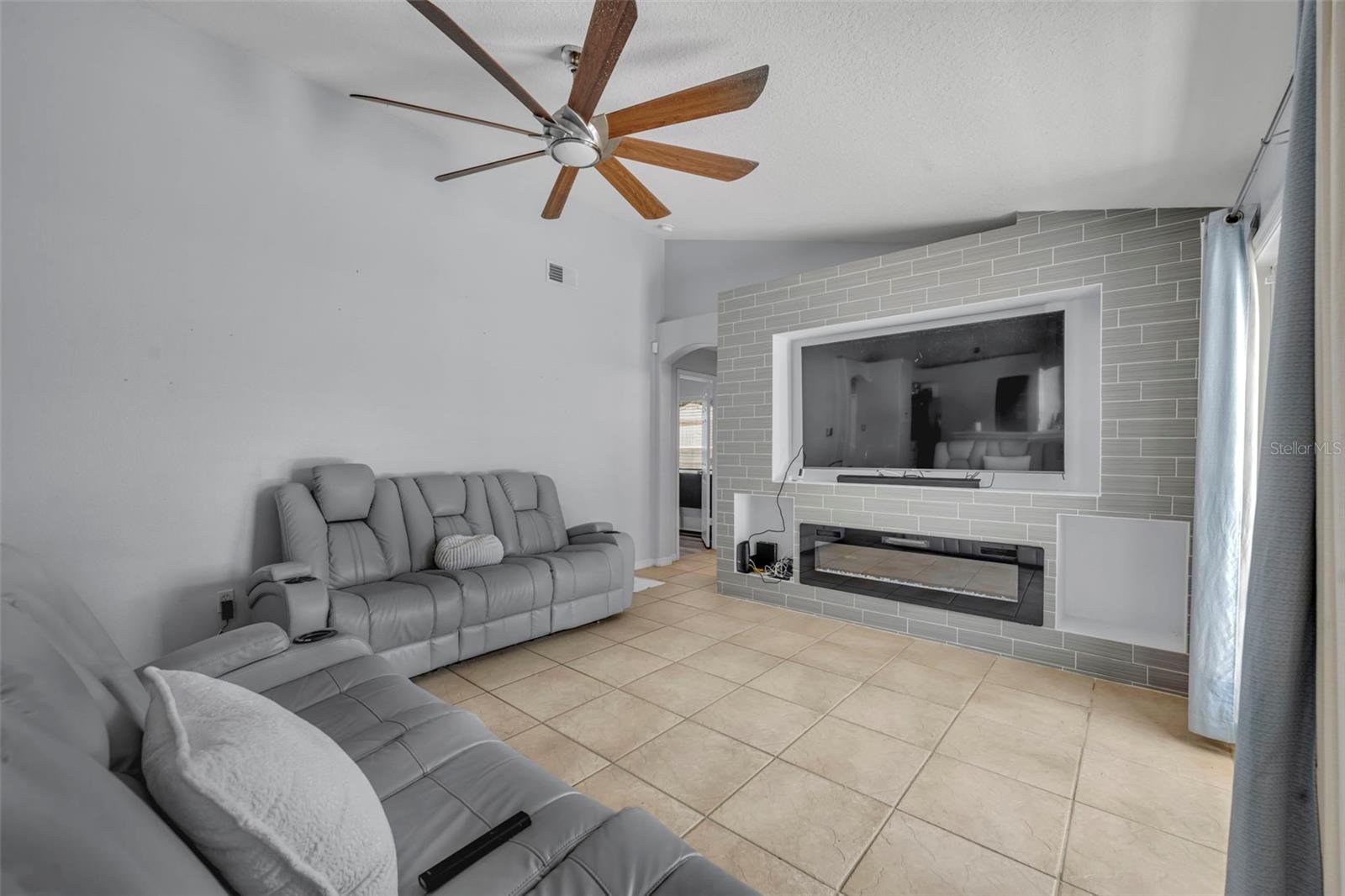 15115 GREATER GROVES BLVD, CLERMONT, FL, 34714
