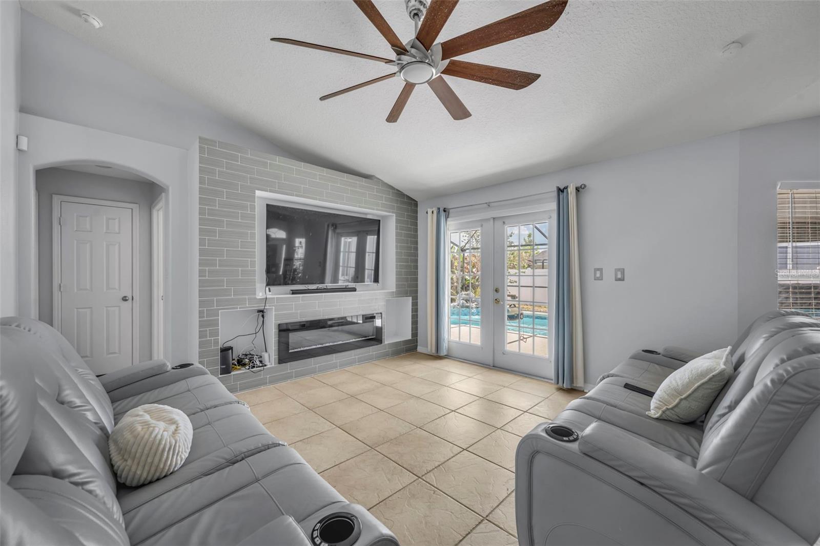 15115 GREATER GROVES BLVD, CLERMONT, FL, 34714