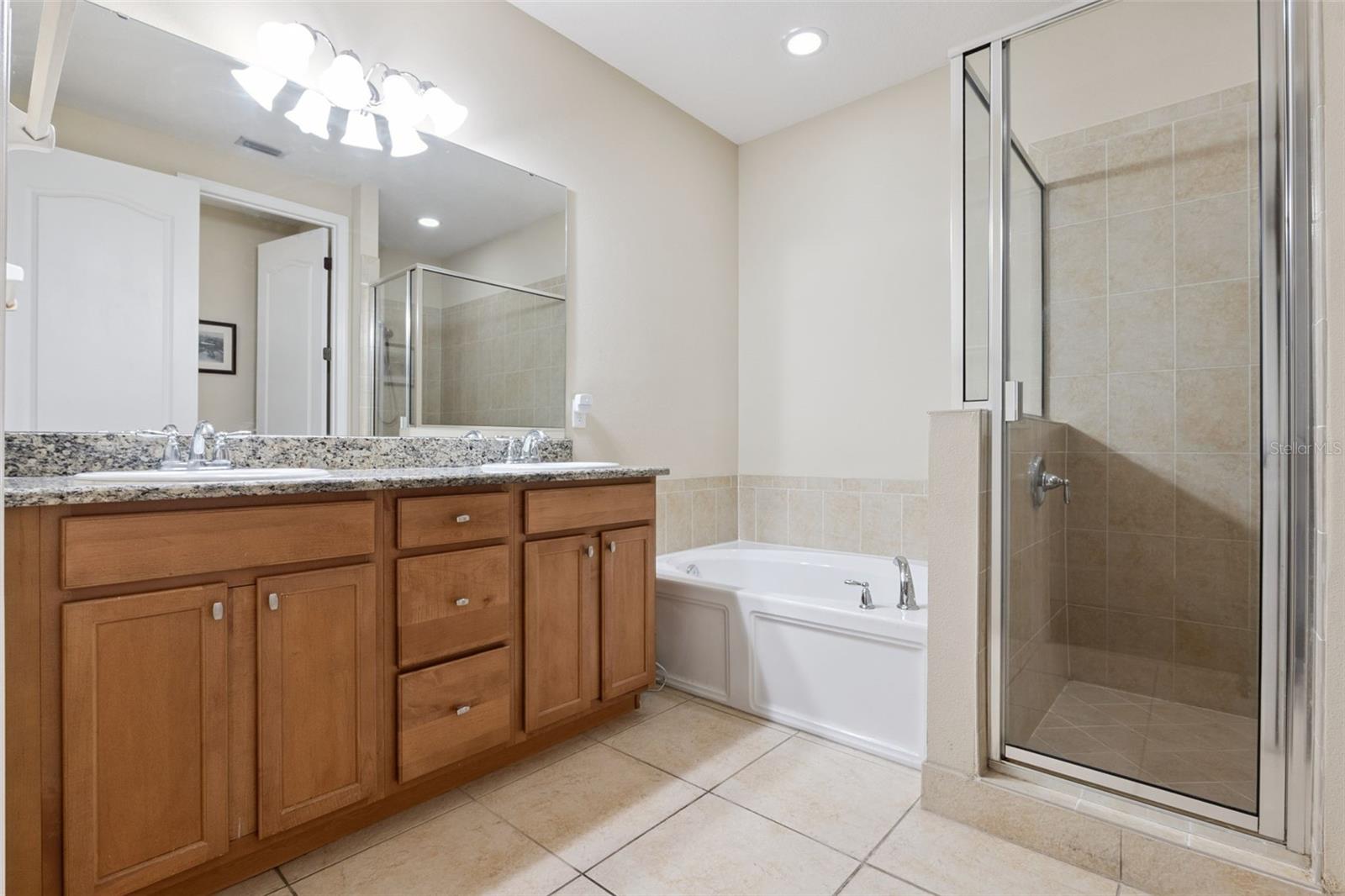 1911 SILVERWEED WAY, OVIEDO, FL, 32765