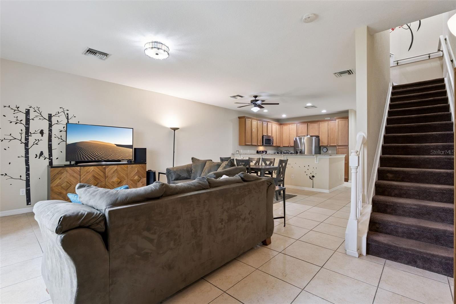 1911 SILVERWEED WAY, OVIEDO, FL, 32765