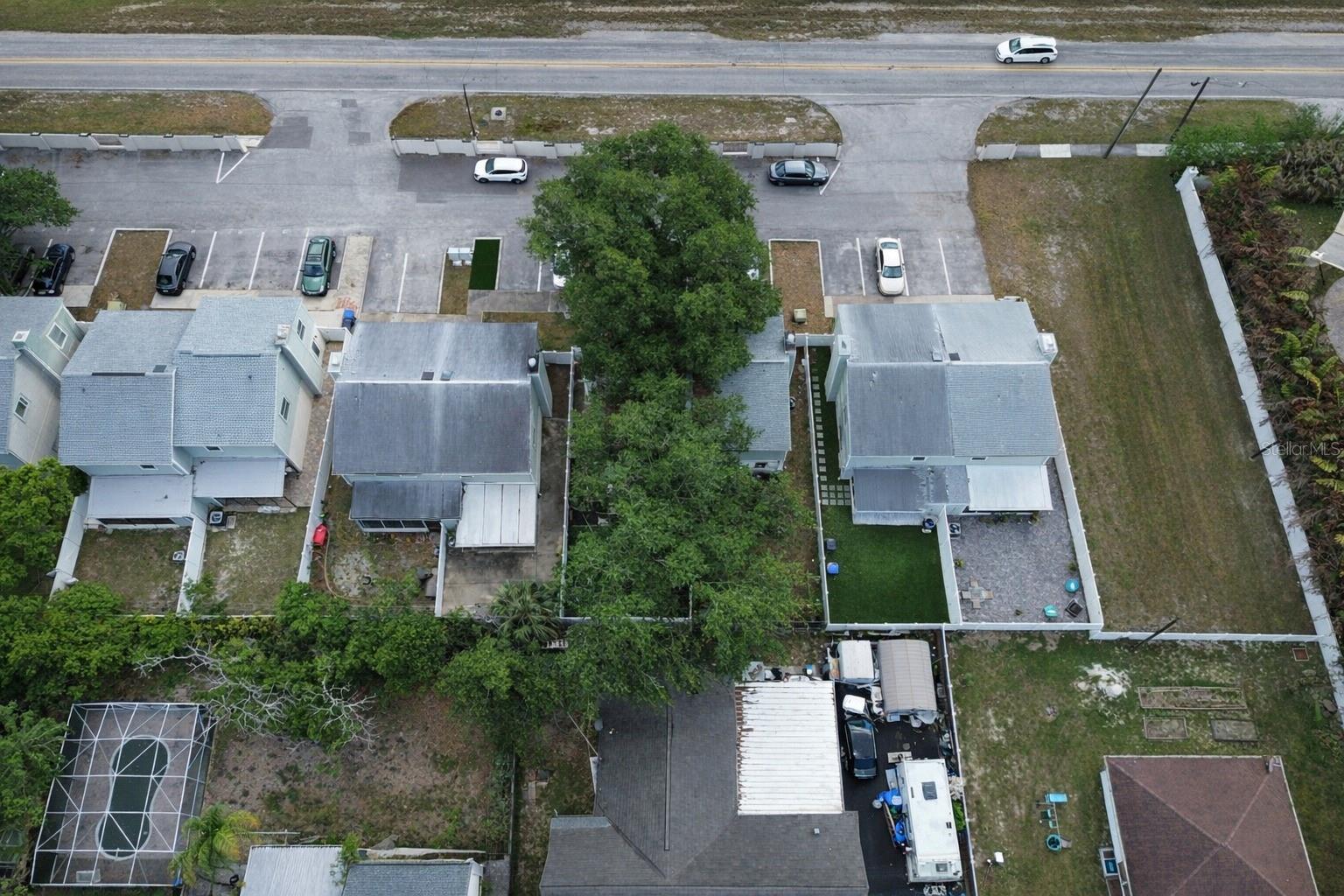 11808 N ARMENIA AVE, TAMPA, FL, 33612