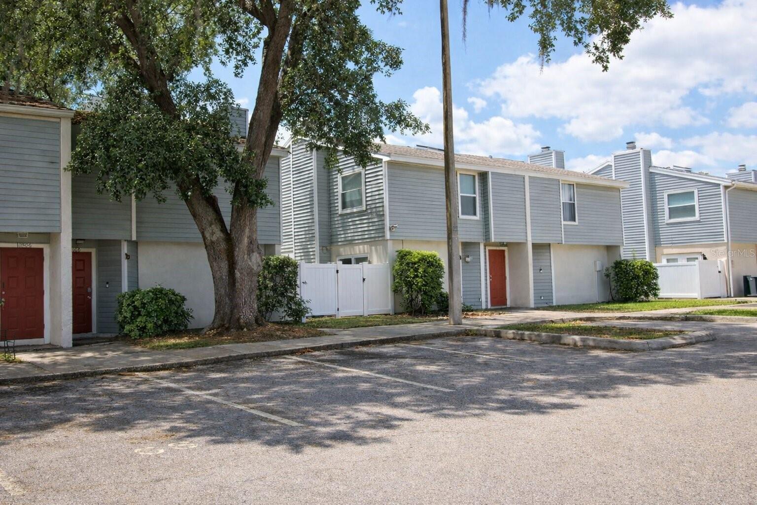 11808 N ARMENIA AVE, TAMPA, FL, 33612