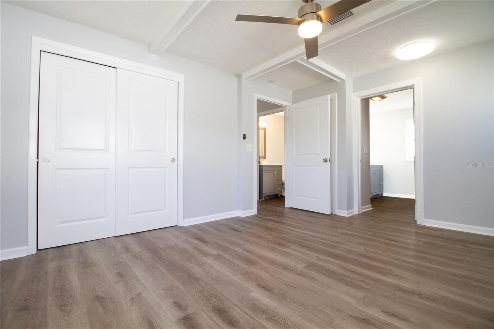 4470 MAINLANDS BLVD W, PINELLAS PARK, FL, 33782