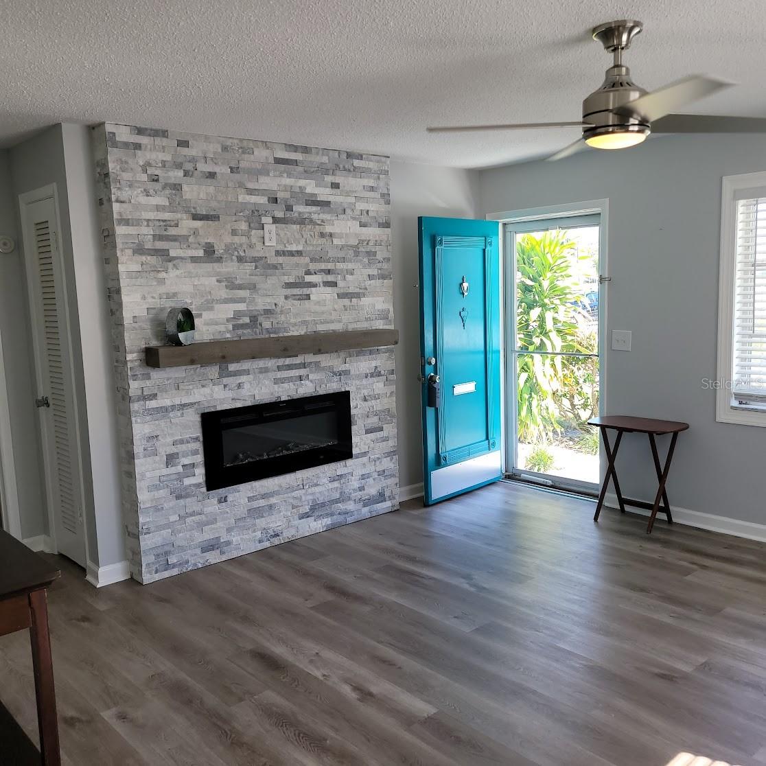 4470 MAINLANDS BLVD W, PINELLAS PARK, FL, 33782