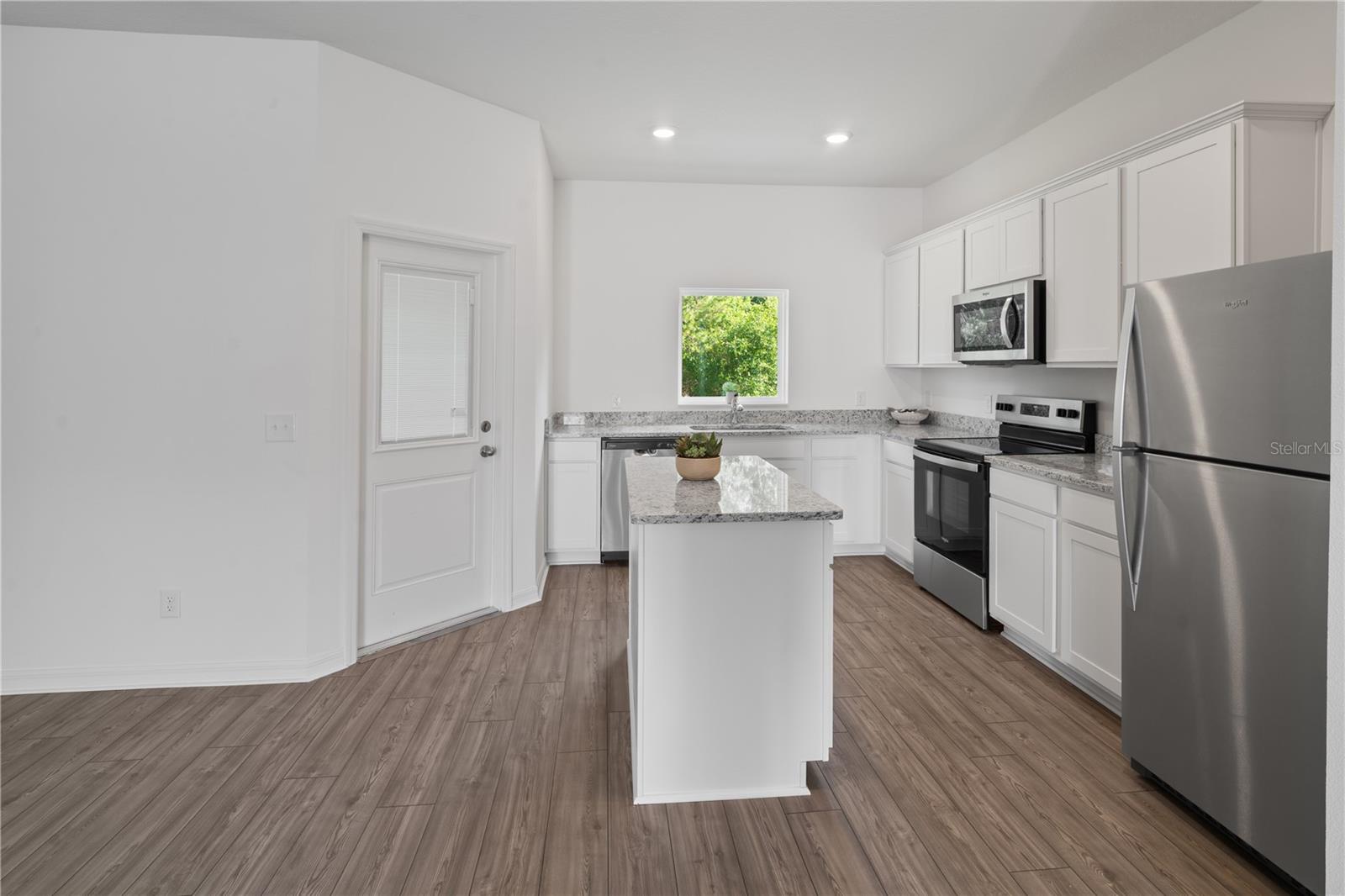 563 BAY LEAF DR, KISSIMMEE, FL, 34759
