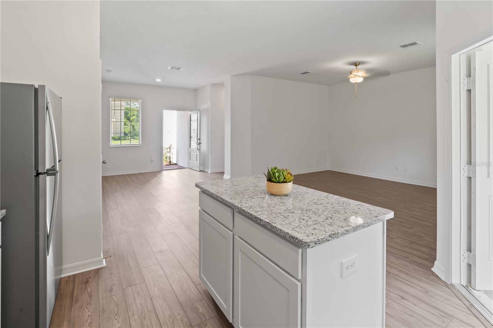 563 BAY LEAF DR, KISSIMMEE, FL, 34759