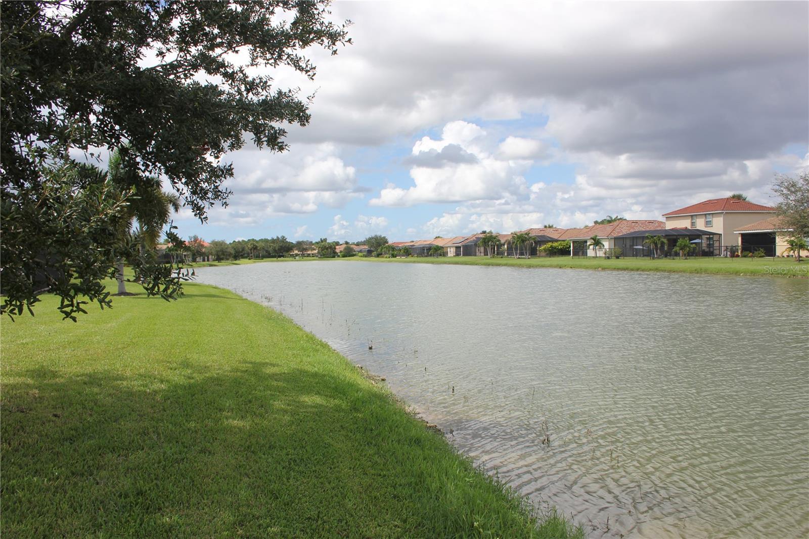 2571 LAURENTINA LN, CAPE CORAL, FL, 33909