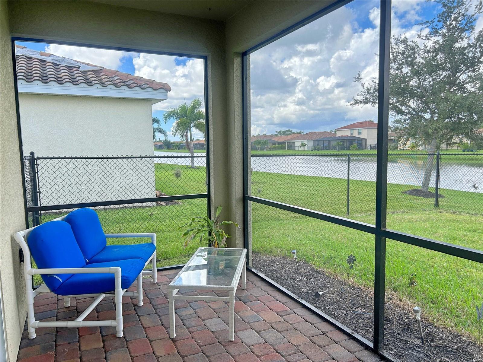 2571 LAURENTINA LN, CAPE CORAL, FL, 33909