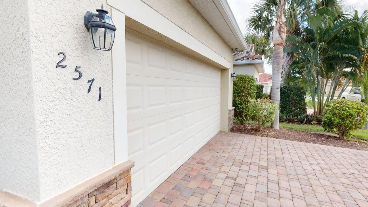 2571 LAURENTINA LN, CAPE CORAL, FL, 33909