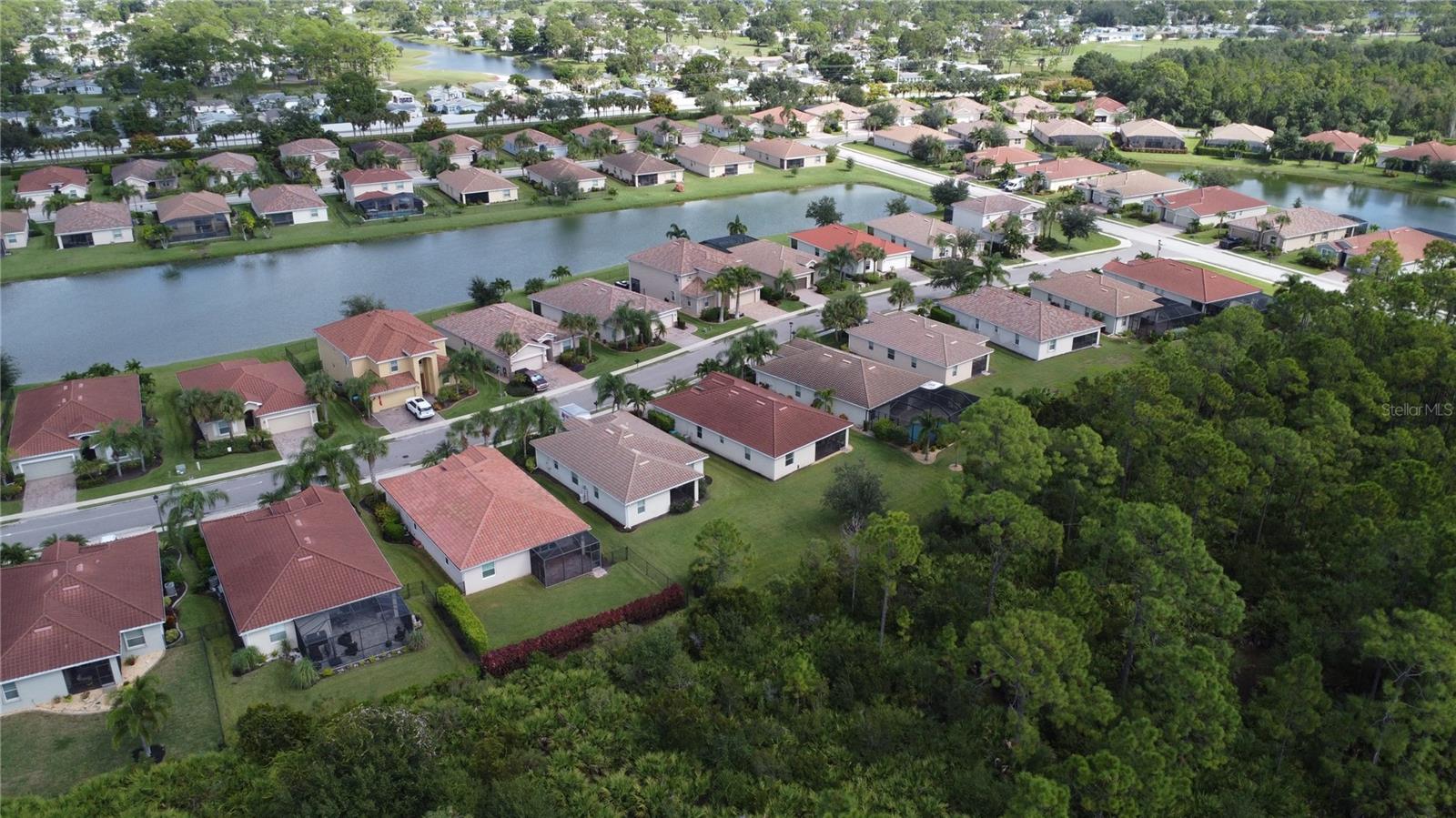 2571 LAURENTINA LN, CAPE CORAL, FL, 33909