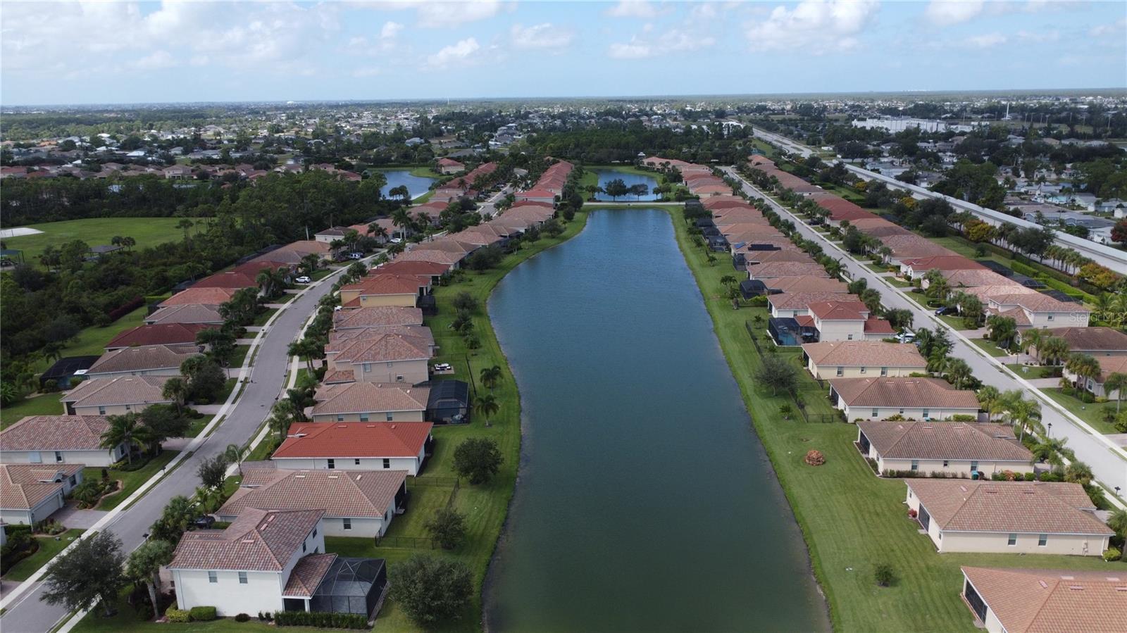2571 LAURENTINA LN, CAPE CORAL, FL, 33909