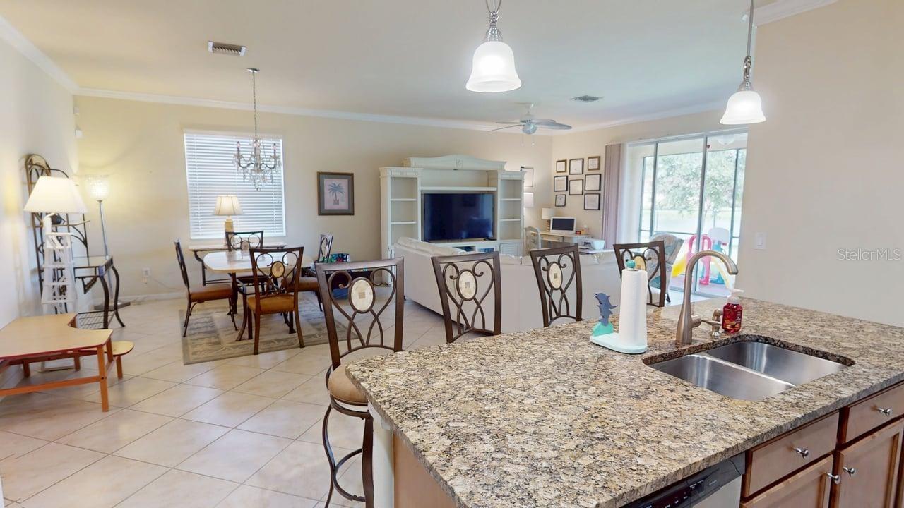 2571 LAURENTINA LN, CAPE CORAL, FL, 33909