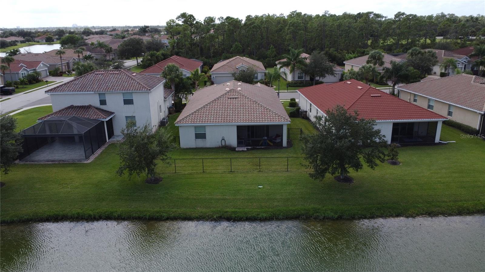 2571 LAURENTINA LN, CAPE CORAL, FL, 33909