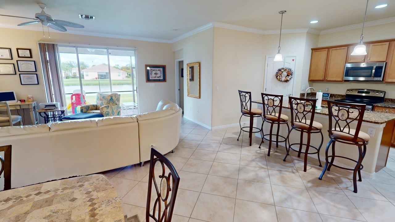 2571 LAURENTINA LN, CAPE CORAL, FL, 33909