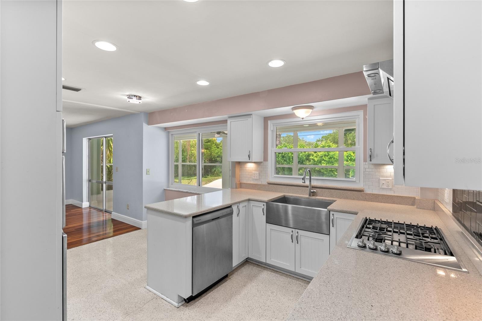1341 RANCHWOOD DR, CLEARWATER, FL, 33764