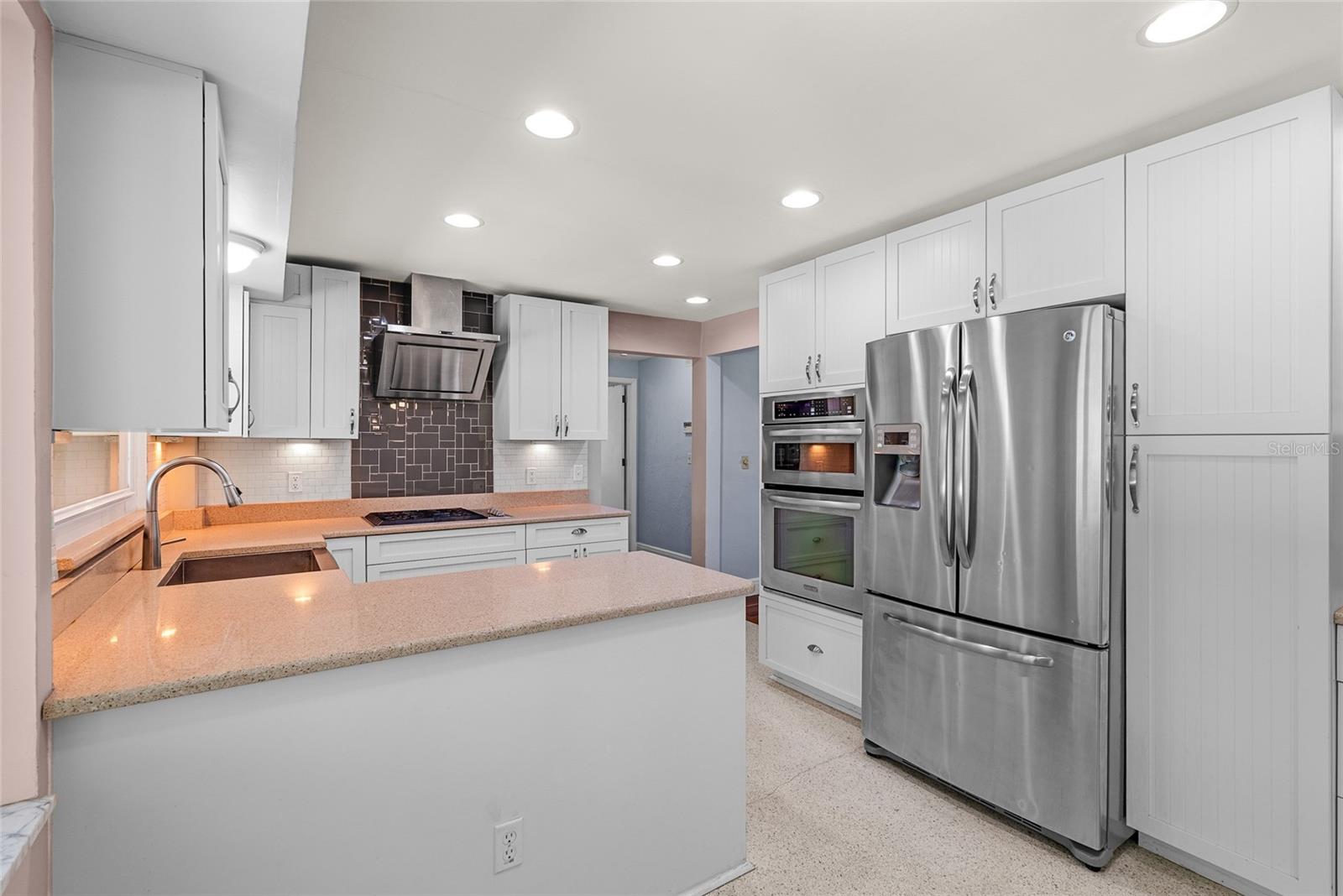 1341 RANCHWOOD DR, CLEARWATER, FL, 33764