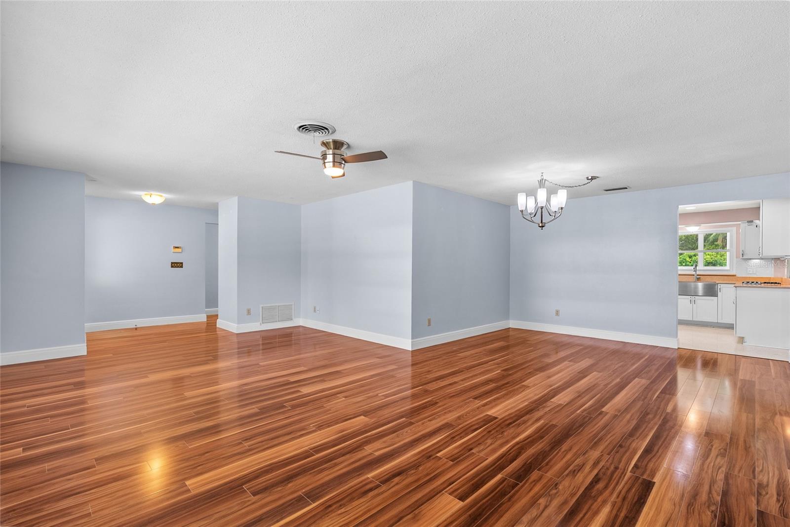 1341 RANCHWOOD DR, CLEARWATER, FL, 33764