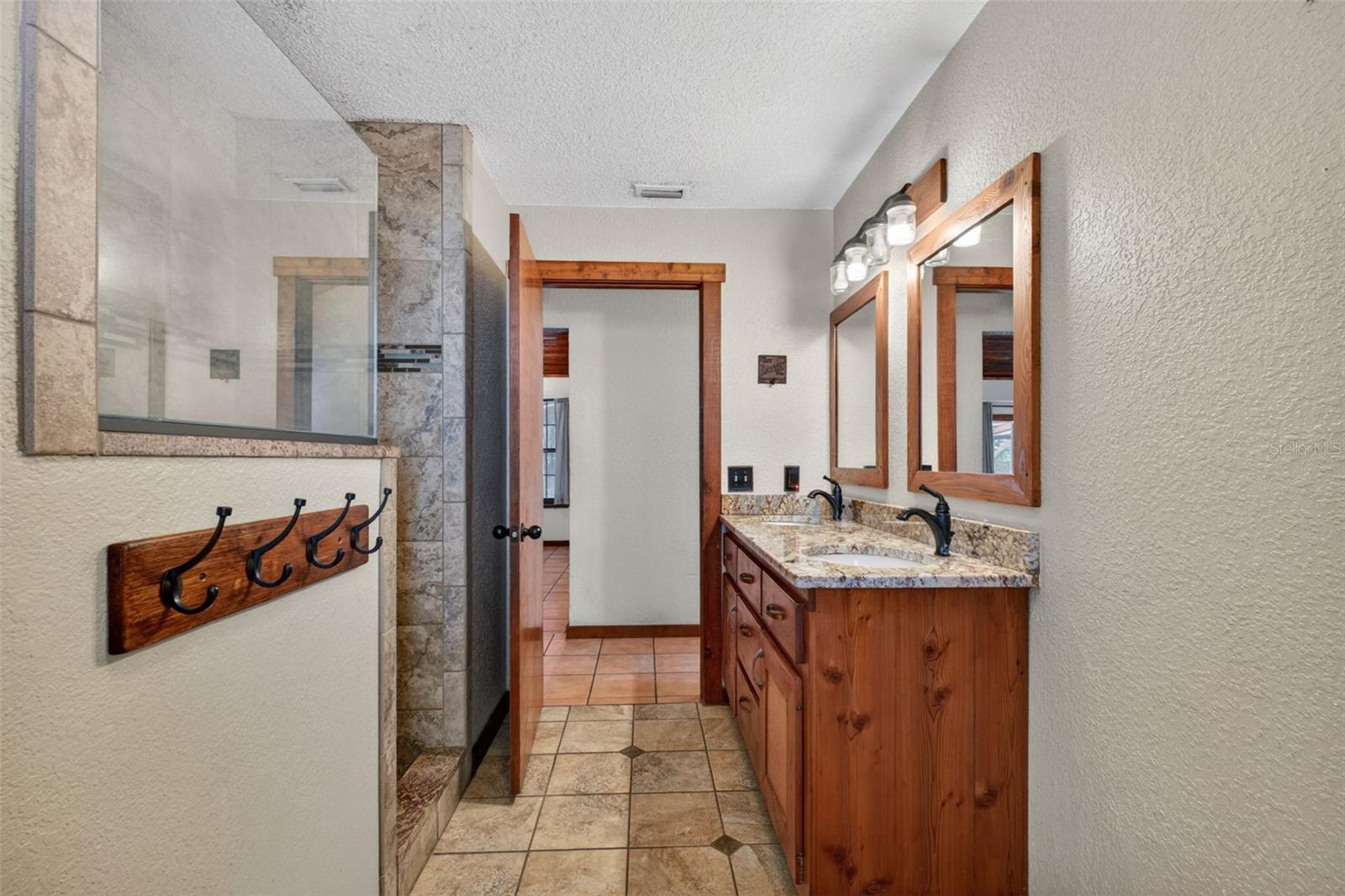 1250 SAINT ANNE SHRINE RD, LAKE WALES, FL, 33898