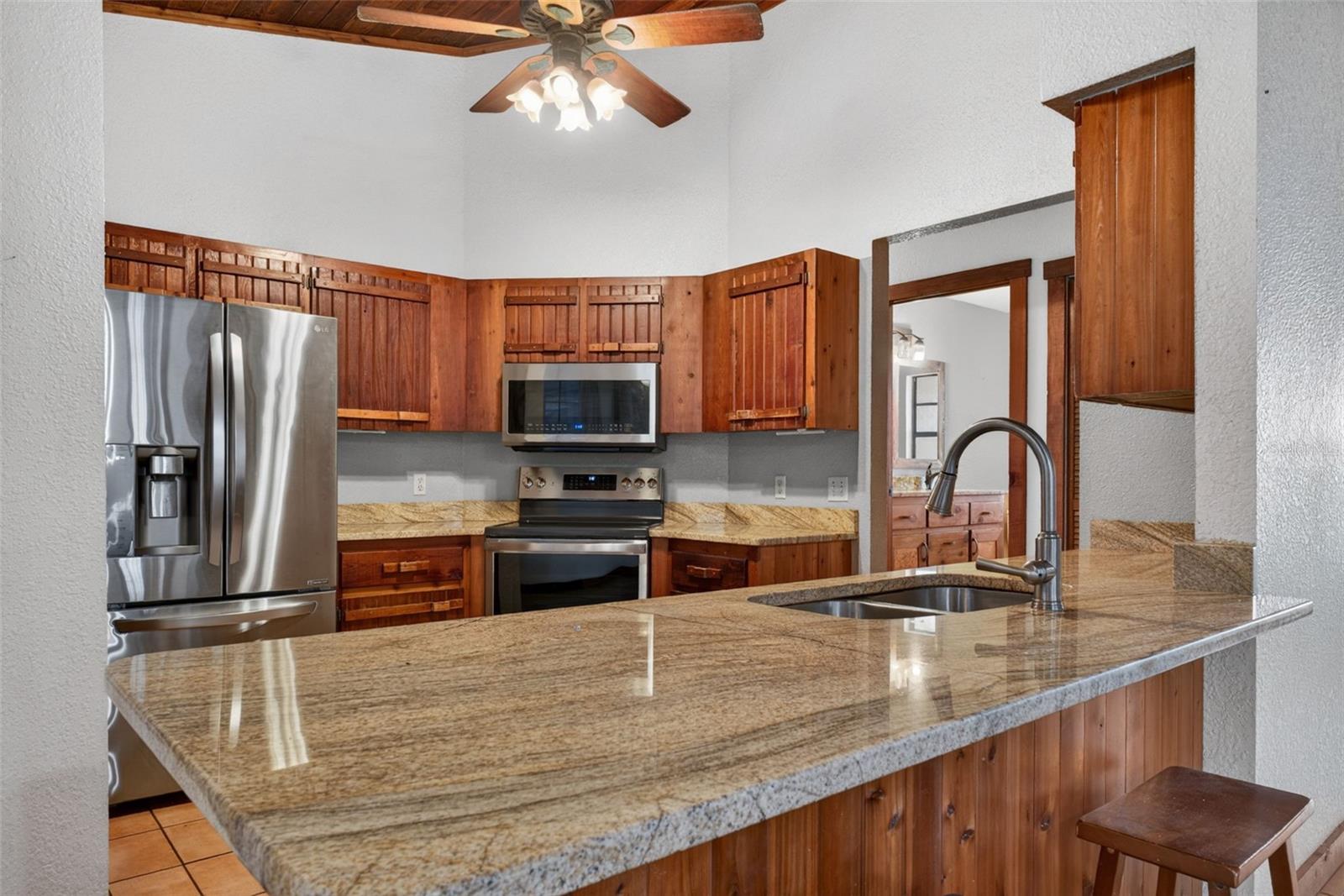 1250 SAINT ANNE SHRINE RD, LAKE WALES, FL, 33898