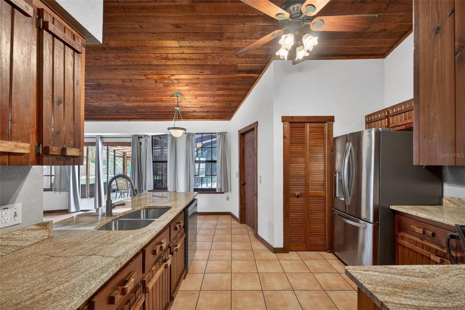 1250 SAINT ANNE SHRINE RD, LAKE WALES, FL, 33898
