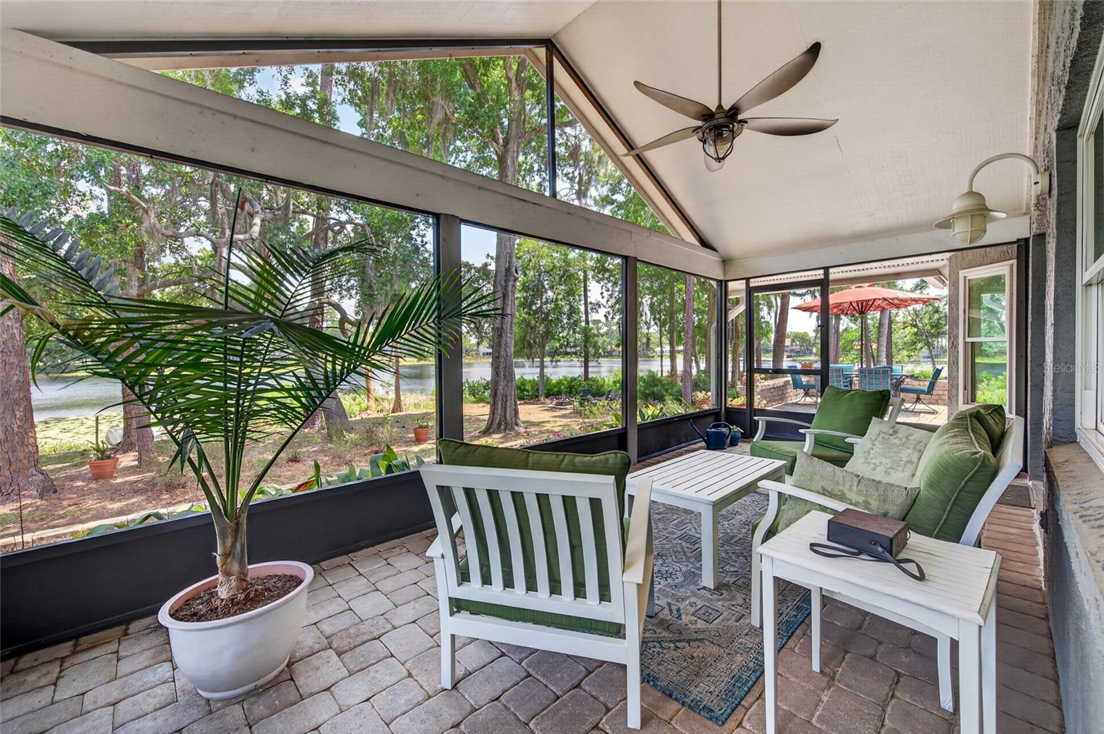 8243 RIVIERA SHORE CT, ORLANDO, FL, 32817