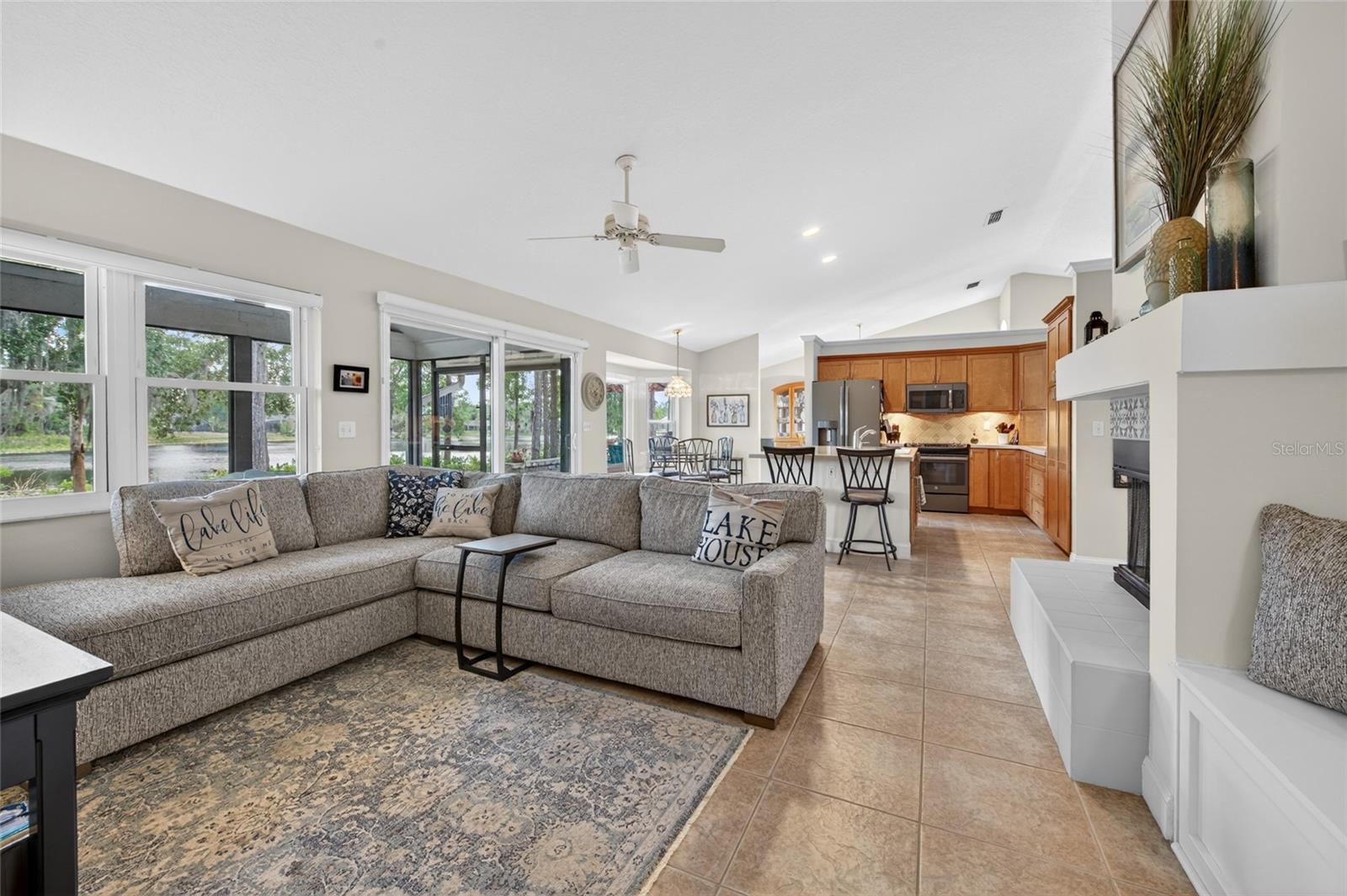 8243 RIVIERA SHORE CT, ORLANDO, FL, 32817