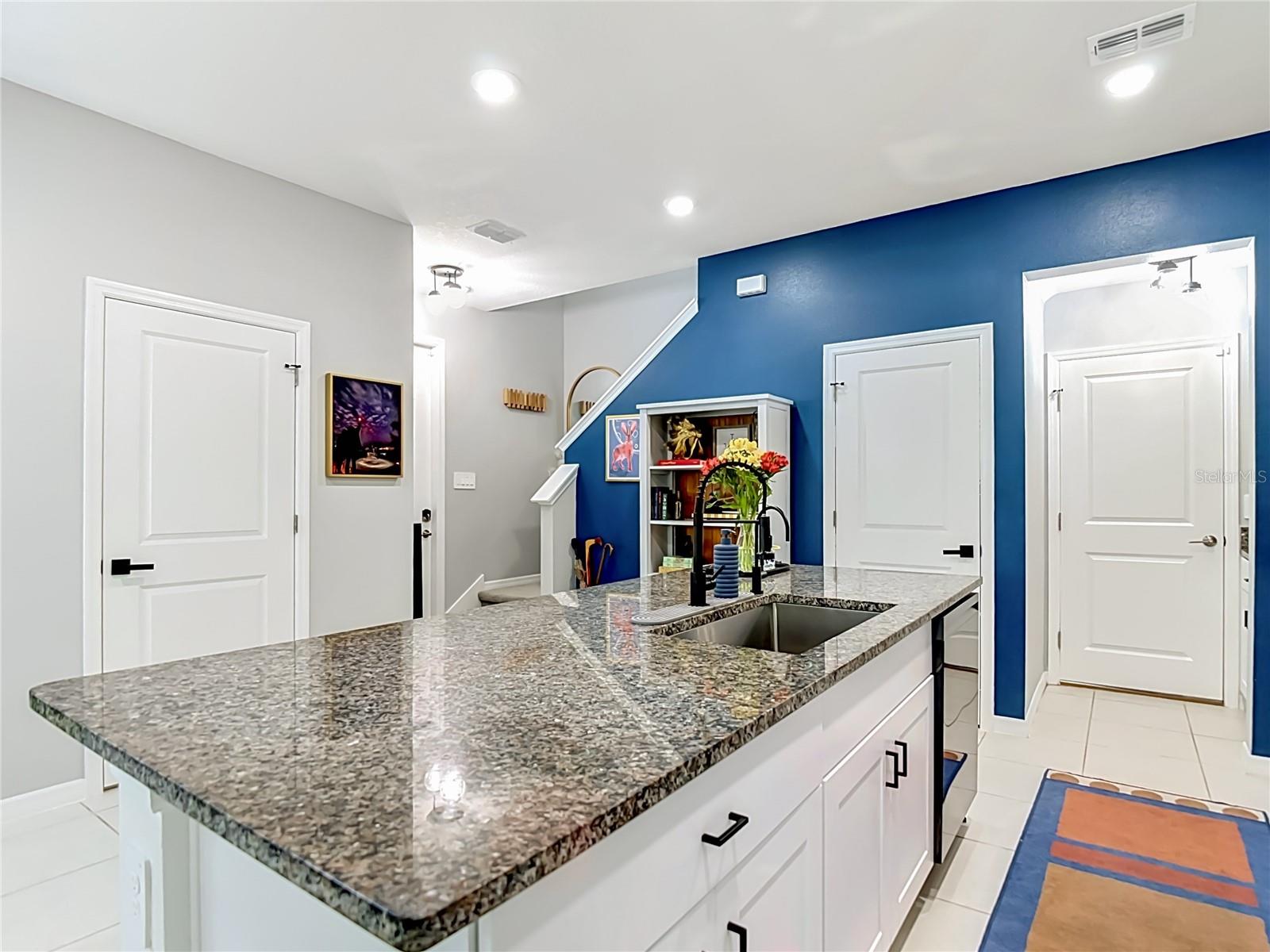 10801 FORT WHITE CT, TAMPA, FL, 33647