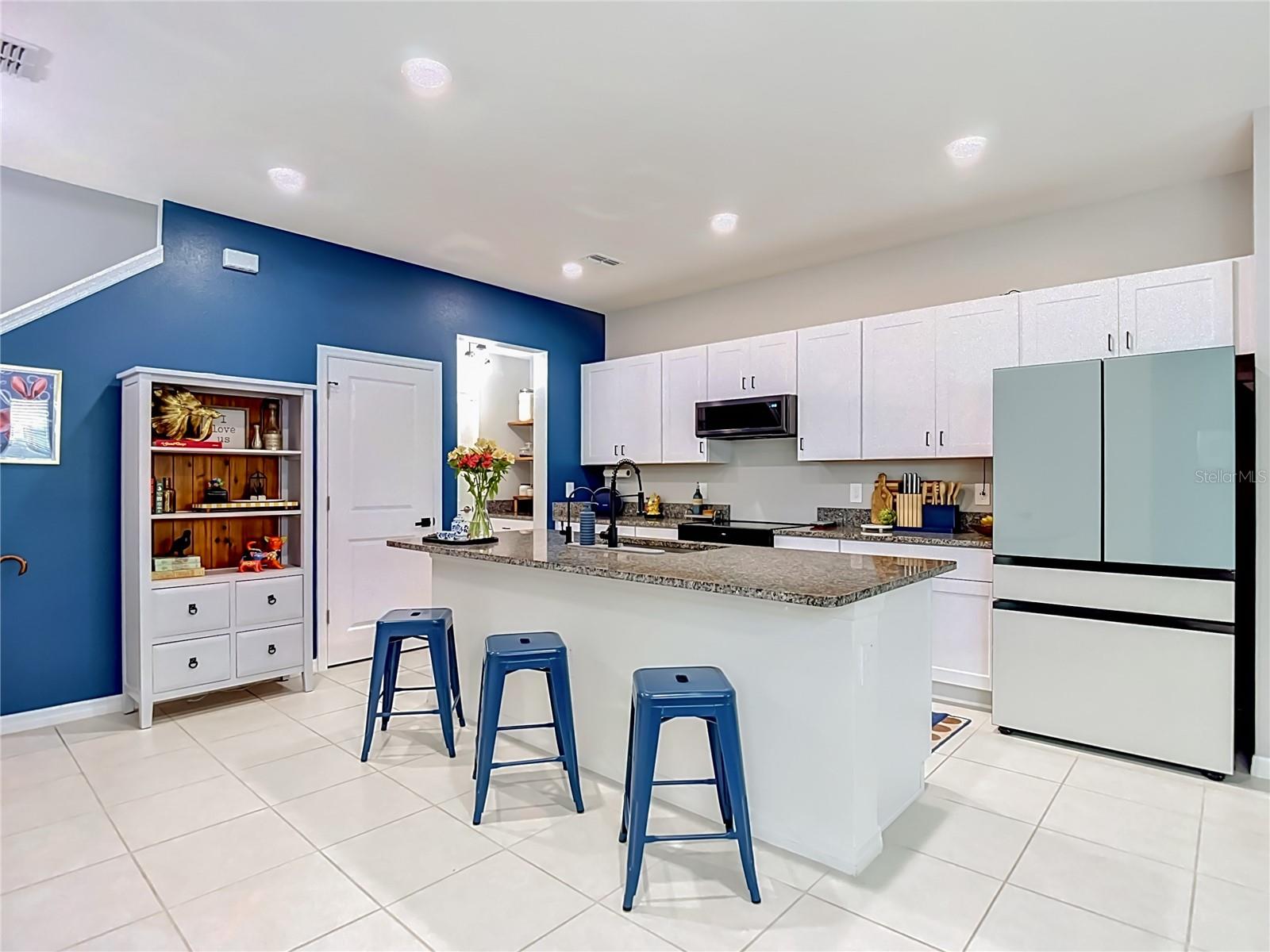 10801 FORT WHITE CT, TAMPA, FL, 33647