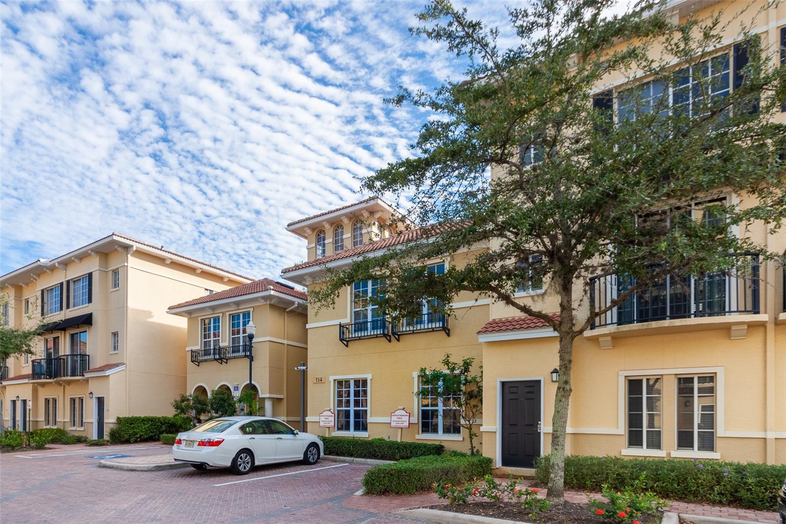 135 GRAND BEACH PL, TAMPA, FL, 33609