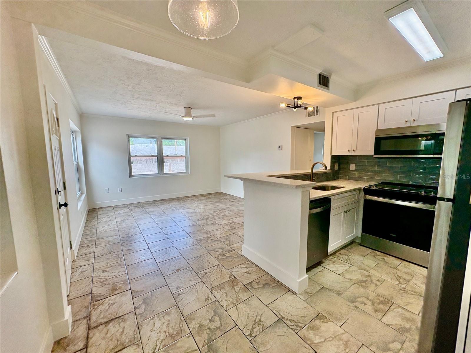 1140 3RD ST N, SAFETY HARBOR, FL, 34695
