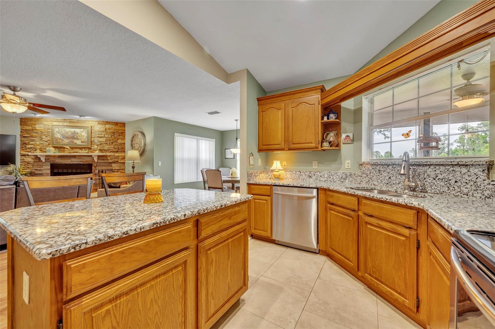 15241 SHADY LN, TAVARES, FL, 32778