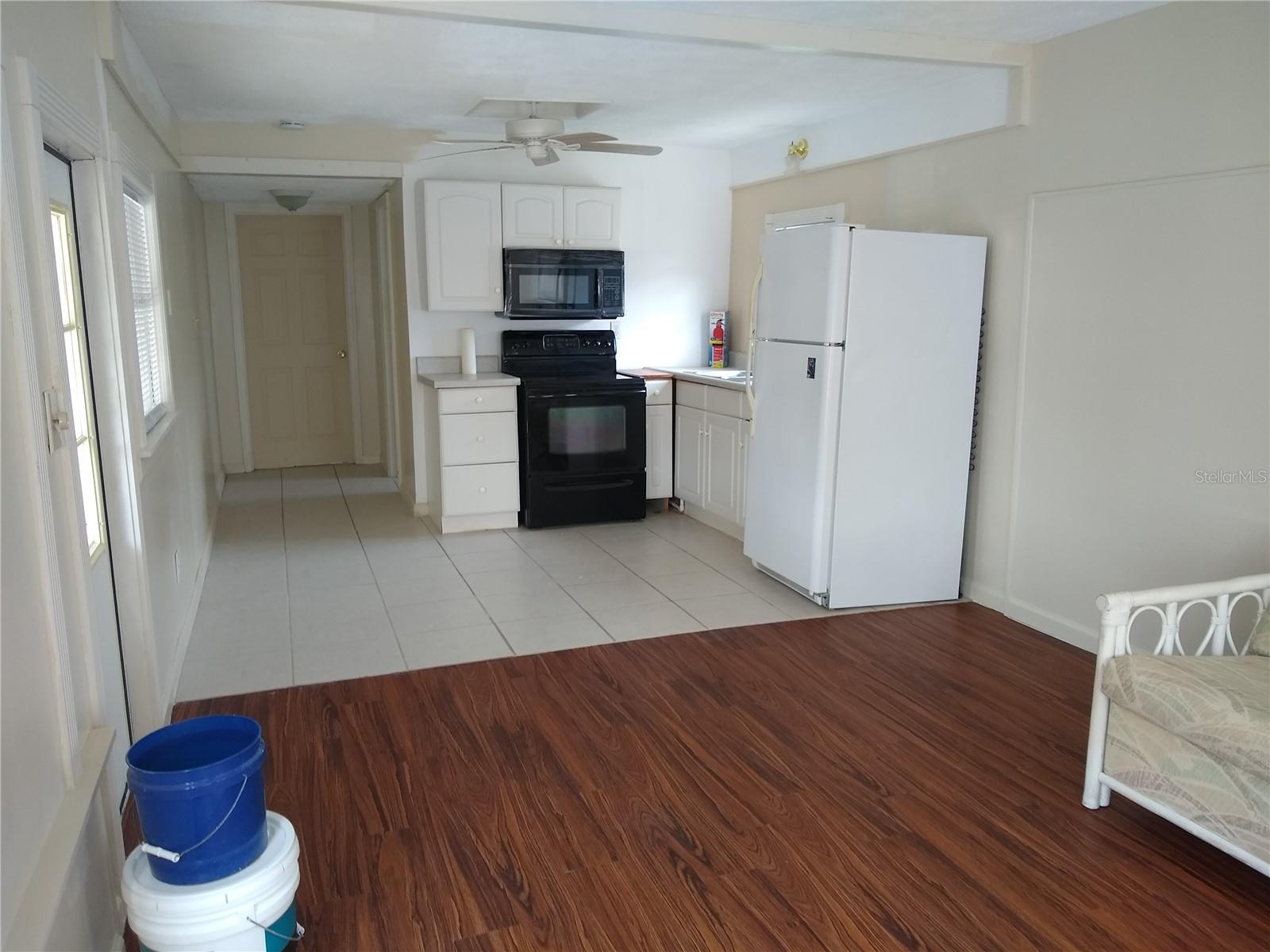 205 52ND AVENUE DR W, BRADENTON, FL, 34207