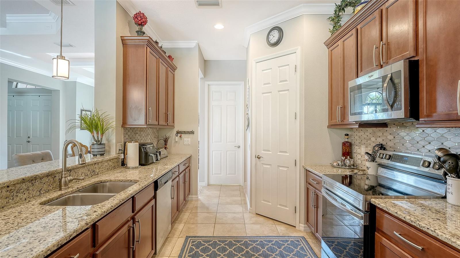 1043 145TH STREET CIR NE, BRADENTON, FL, 34212