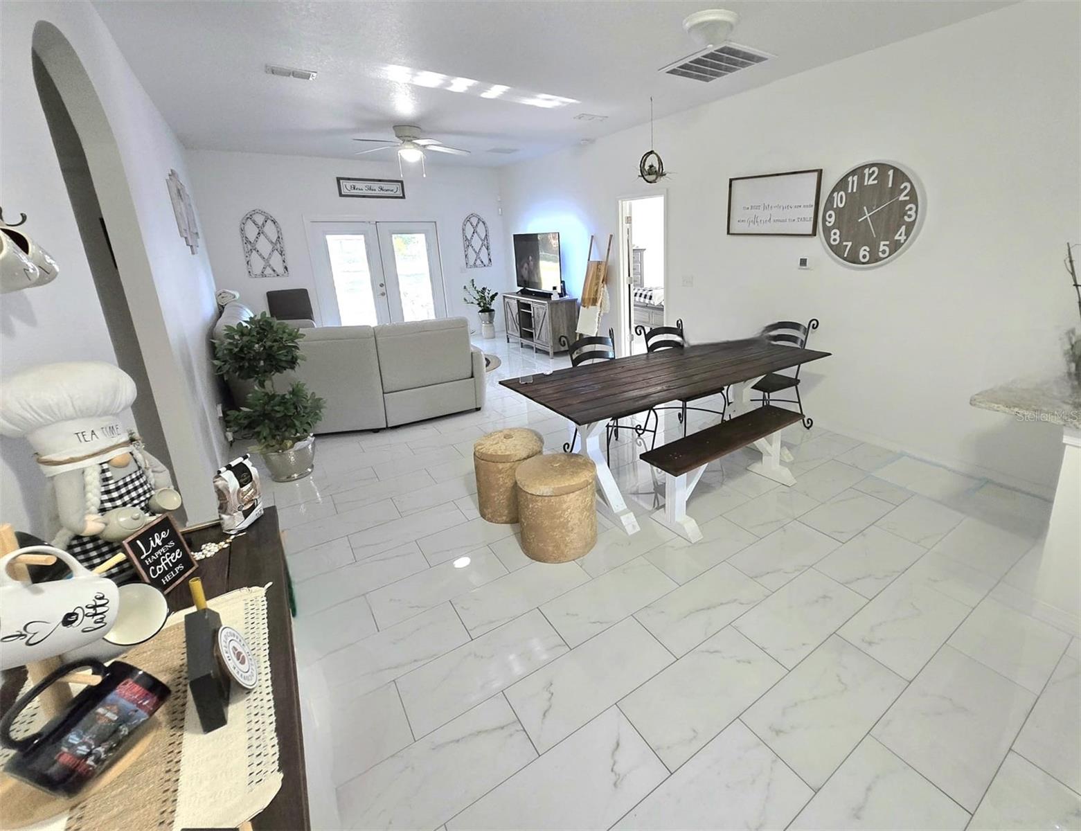 209 E LEMON ST, DAVENPORT, FL, 33837