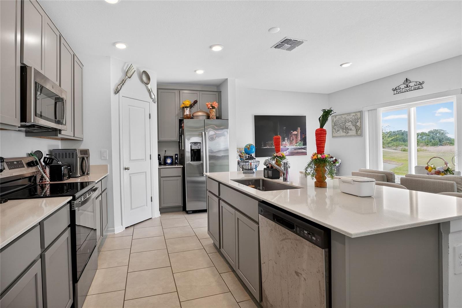 545 BELL PRAIRIE CIR, LAKE WALES, FL, 33859