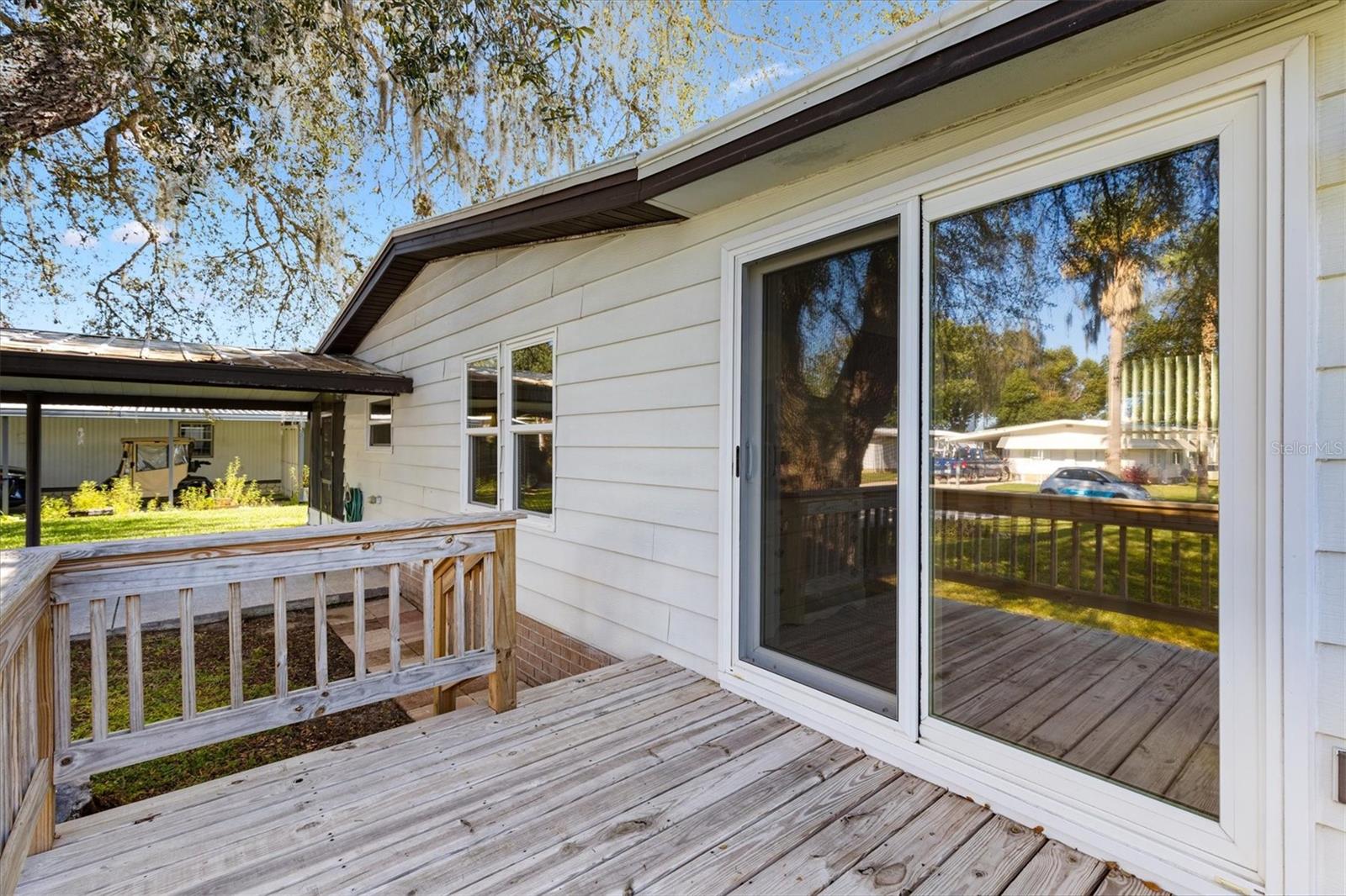 732 ROYAL PALM AVE, LADY LAKE, FL, 32159