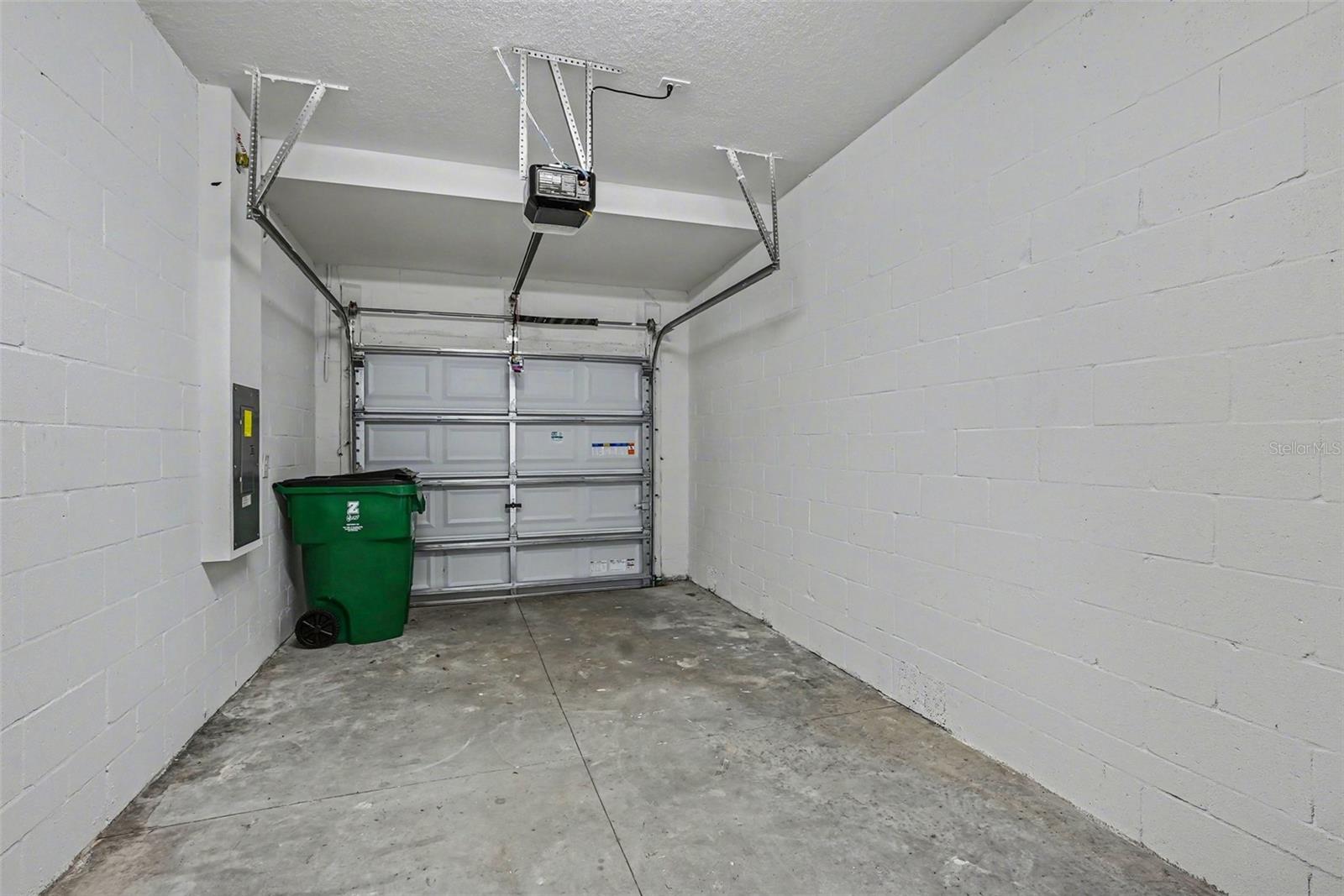 36456 WELL HILL WAY, ZEPHYRHILLS, FL, 33541