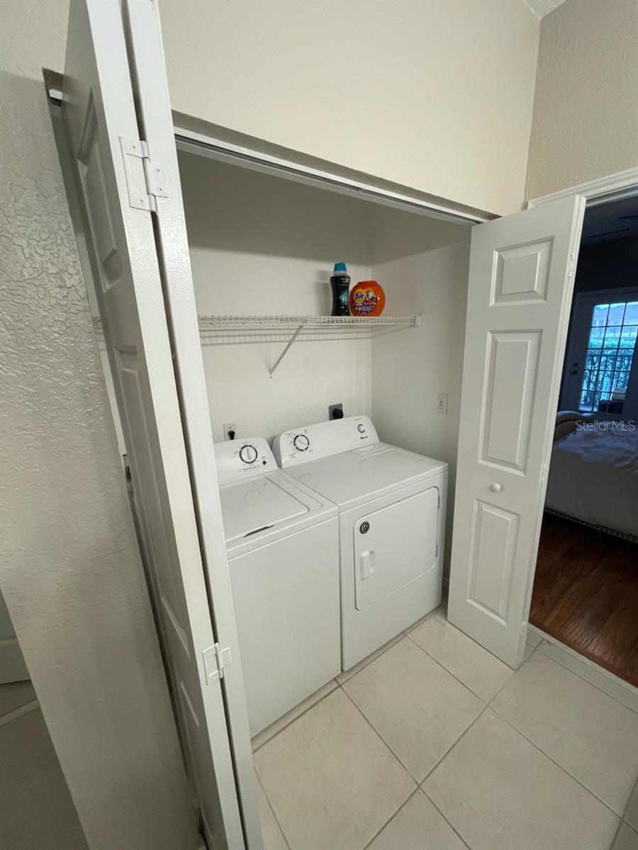 4333 BAYSIDE VILLAGE DR #120, TAMPA, FL, 33615