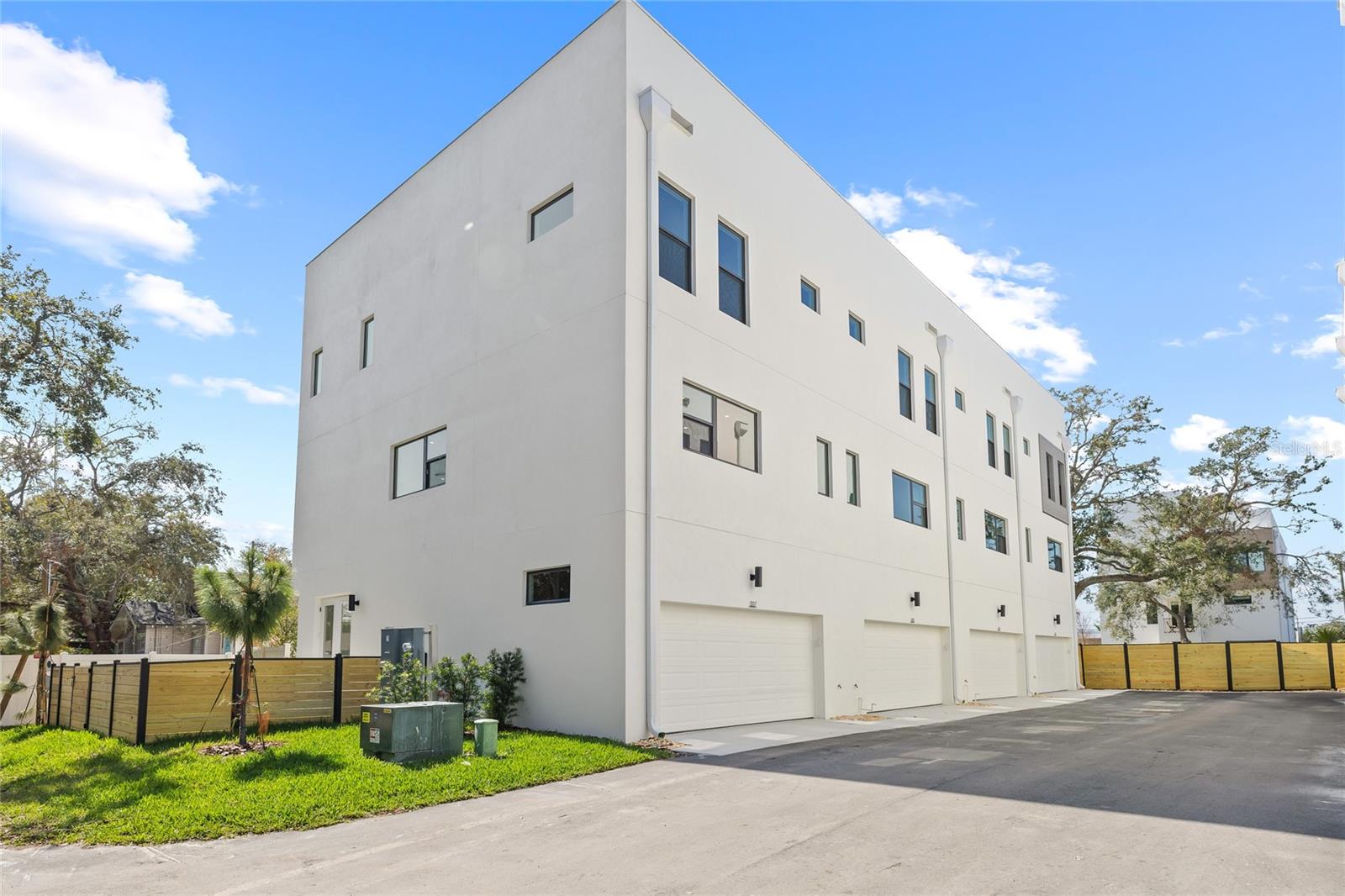 301 15TH ST N, ST PETERSBURG, FL, 33705