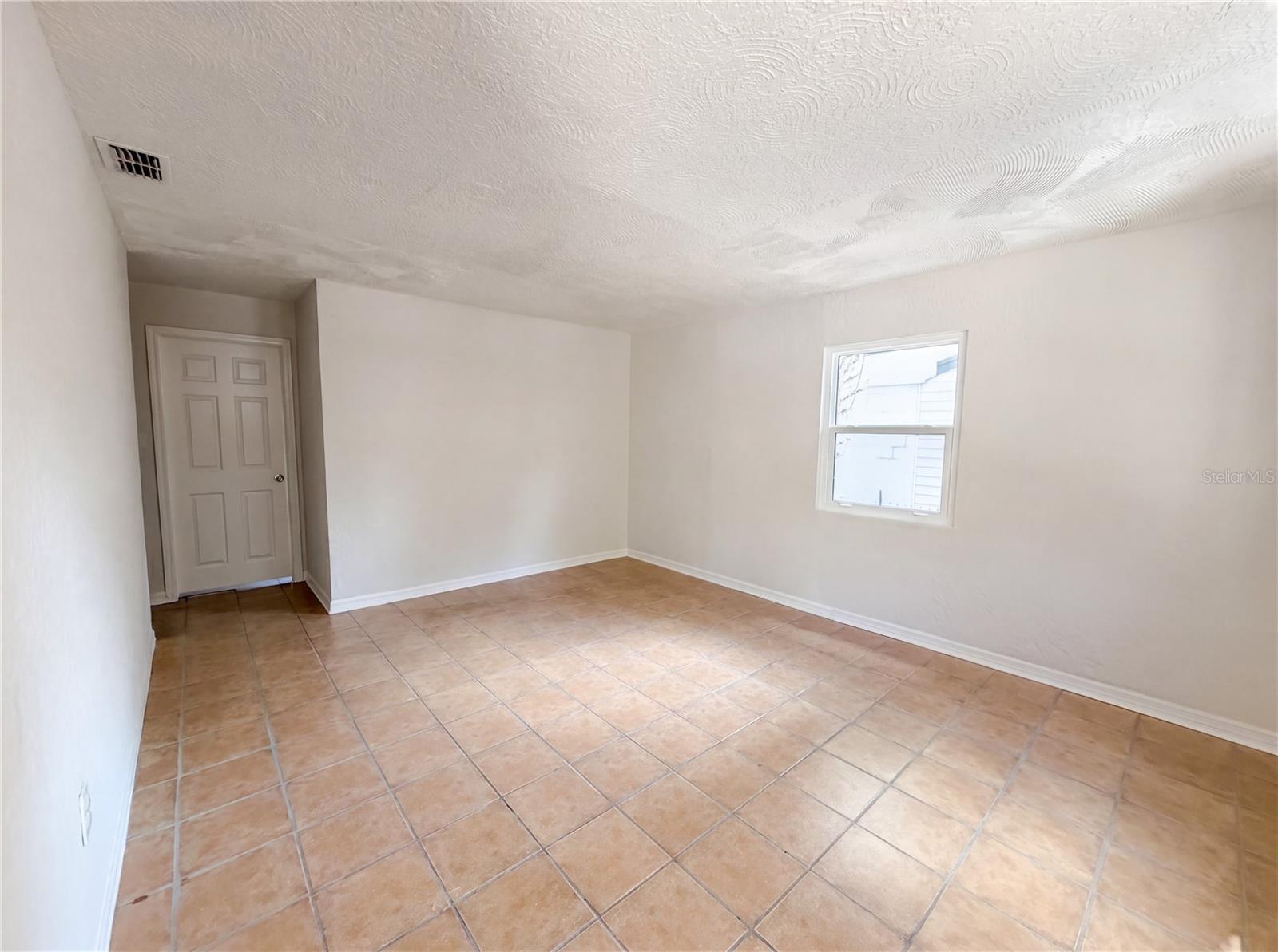 4010 E PARIS ST, TAMPA, FL, 33610