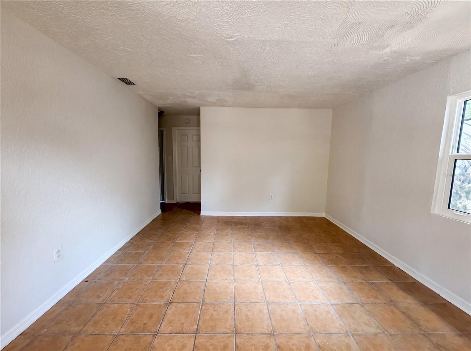 4010 E PARIS ST, TAMPA, FL, 33610