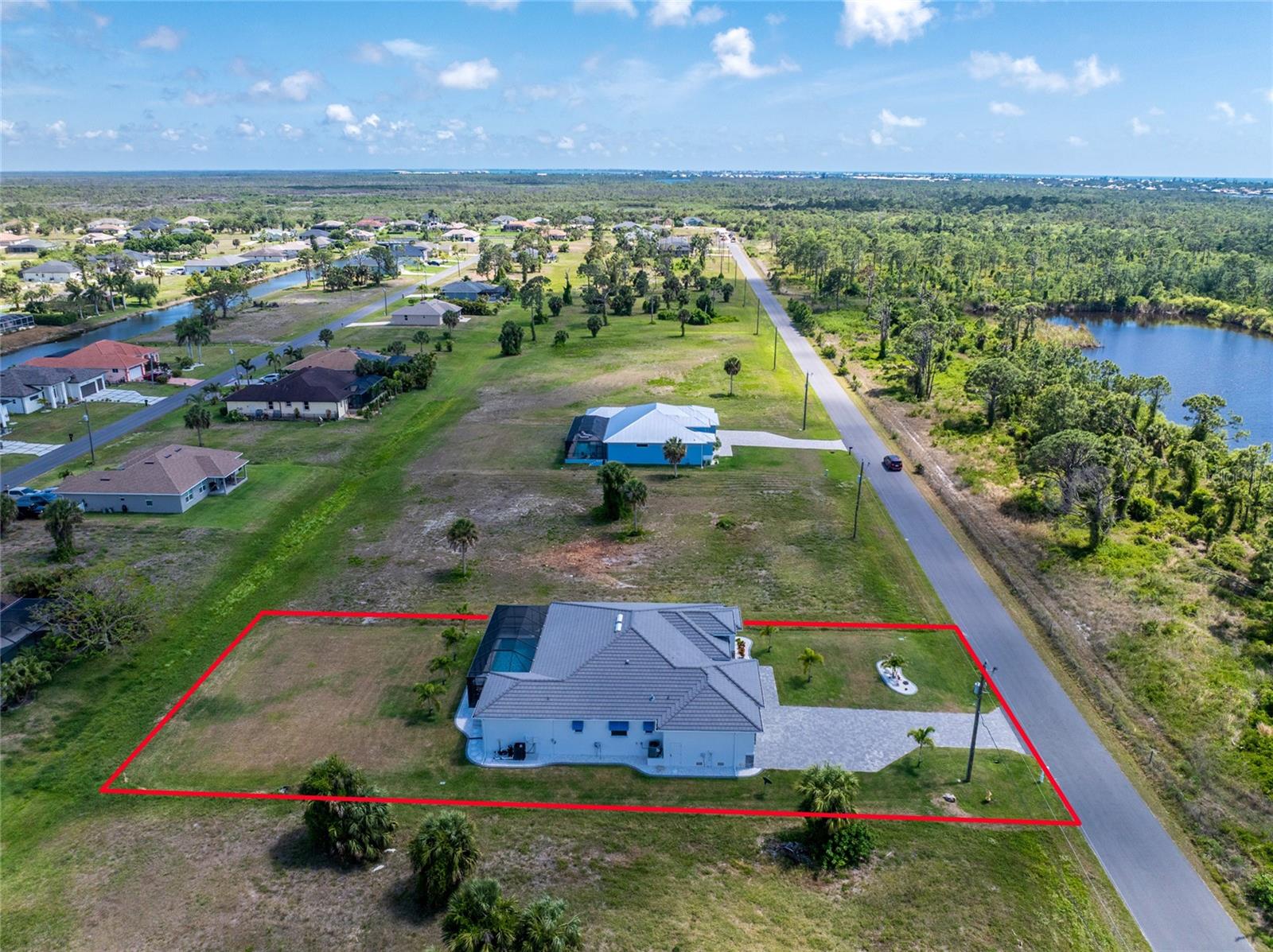 255 ROTONDA BLVD S, ROTONDA WEST, FL, 33947