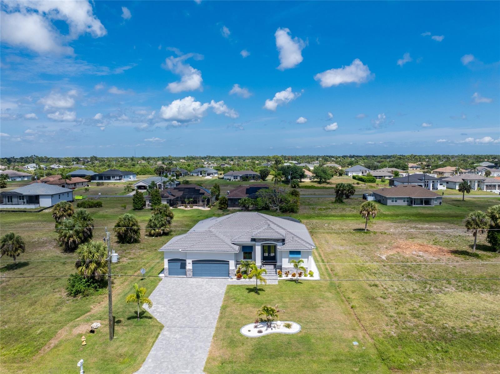 255 ROTONDA BLVD S, ROTONDA WEST, FL, 33947